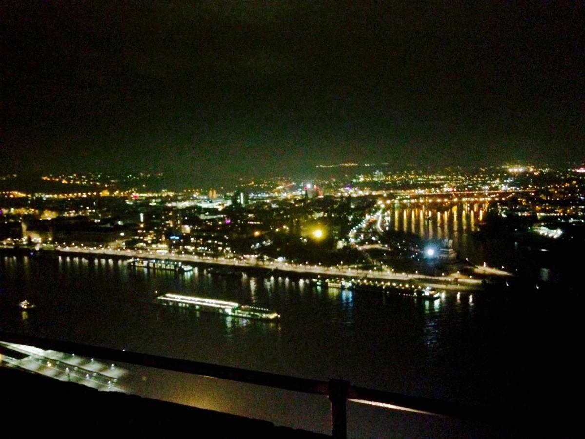 コブレンツHaus Am Ufer Mit Rheinpanoramablickアパートメント エクステリア 写真